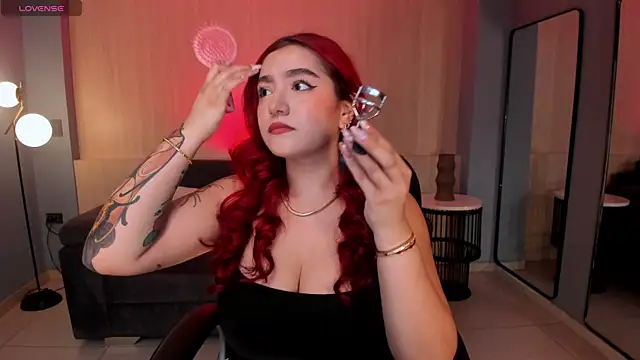 Snapshot of ViolettCastel chatting on October 2025 07:14:02 PM ViolettCastel online show from October 2025 07:14:02 PM