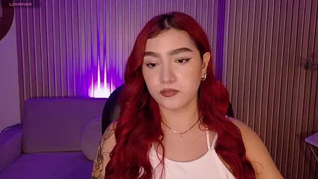 Snapshot of ViolettCastel chatting on November 2025 07:26:01 PM ViolettCastel online show from November 2025 07:26:01 PM