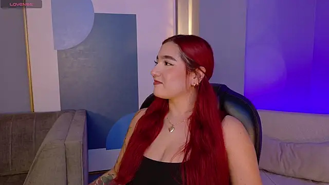 Snapshot of ViolettCastel chatting on November 2025 07:23:02 PM ViolettCastel online show from November 2025 07:23:02 PM