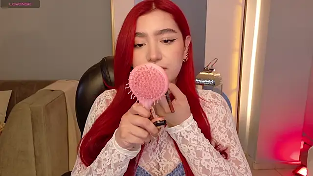 Snapshot of ViolettCastel chatting on November 2025 07:01:02 PM ViolettCastel online show from November 2025 07:01:02 PM