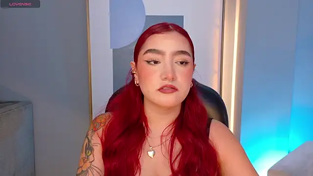 Snapshot of ViolettCastel chatting on November 2025 07:41:02 PM ViolettCastel online show from November 2025 07:41:02 PM