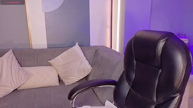 ViolettCastel online show from February 2026 04:38:02 PM