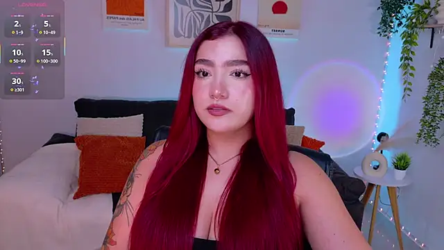 Snapshot of ViolettCastel chatting on June 2026 12:08:01 AM ViolettCastel online show from June 2026 12:08:01 AM