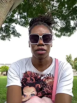 Snapshot of sweetsarabig22cm chatting on March 2025 07:28:01 PM sweetsarabig22cm online show from March 2025 07:28:01 PM