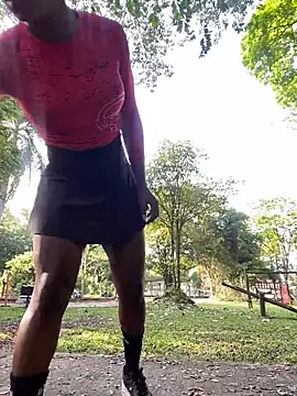 Snapshot of sweetsarabig22cm chatting on September 2025 12:52:02 PM sweetsarabig22cm online show from September 2025 12:52:02 PM