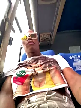 Snapshot of sweetsarabig22cm chatting on November 2025 05:51:02 PM sweetsarabig22cm online show from November 2025 05:51:02 PM