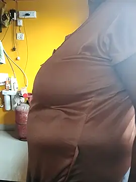 Snapshot of ANUBHABI chatting on February 2025 10:58:01 PM ANUBHABI online show from February 2025 10:58:01 PM