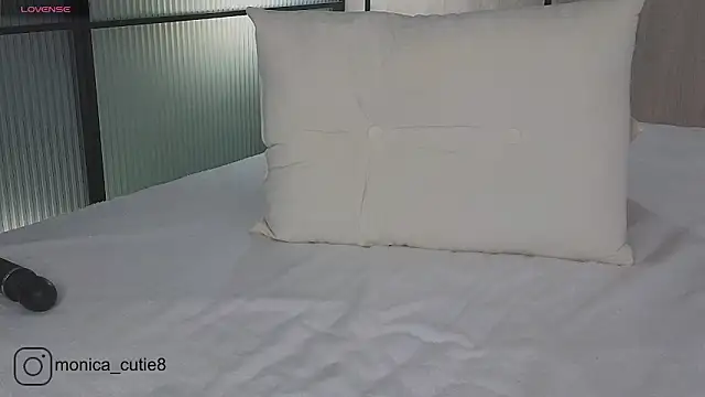 Snapshot of Monikacutie chatting on February 2025 07:26:02 AM Monikacutie online show from February 2025 07:26:02 AM