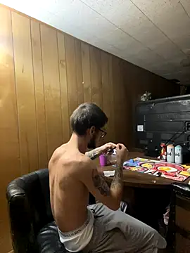 Snapshot of hungkubenski chatting on October 2025 07:06:01 AM hungkubenski online show from October 2025 07:06:01 AM