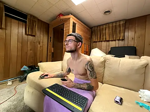 Snapshot of hungkubenski chatting on October 2025 05:41:01 AM hungkubenski online show from October 2025 05:41:01 AM