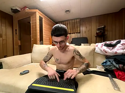 Snapshot of hungkubenski chatting on October 2025 09:54:01 AM hungkubenski online show from October 2025 09:54:01 AM