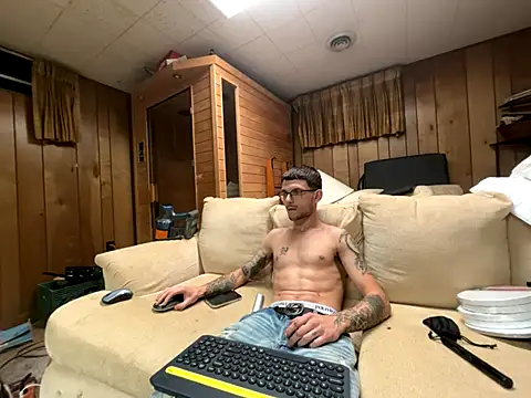 Snapshot of hungkubenski chatting on October 2025 10:37:01 AM hungkubenski online show from October 2025 10:37:01 AM