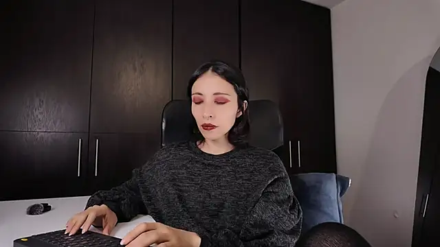 Edranah online show from April 2026 11:02:02 PM