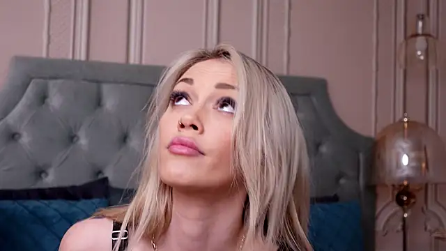 LucyAddison online show from January 2025 06:33:01 AM