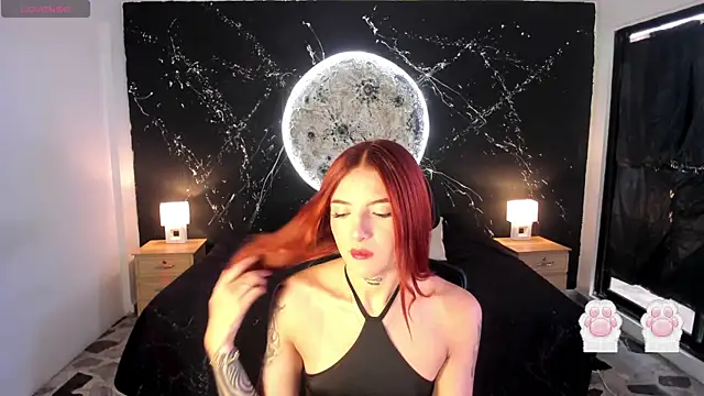 Snapshot of VictoriaRosse_ chatting on January 2025 10:33:01 PM VictoriaRosse online show from January 2025 10:33:01 PM