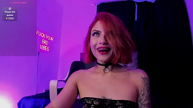 Snapshot of VictoriaRosse_ chatting on October 2025 12:08:02 AM VictoriaRosse online show from October 2025 12:08:02 AM