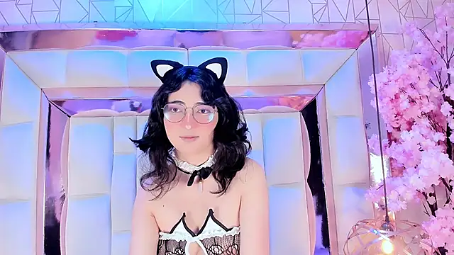 Snapshot of SaraMartini1 chatting on November 2025 06:33:02 AM SaraMartini1 online show from November 2025 06:33:02 AM