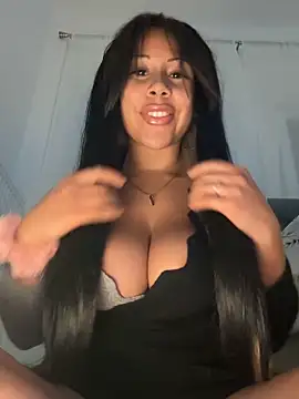 HaileyDiana online show from April 2026 02:07:02 PM