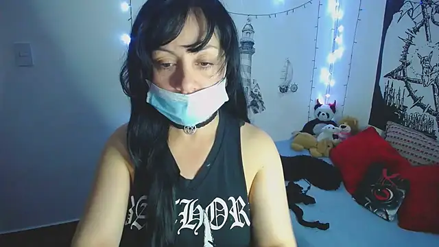 lili peach online show from December 2024 11:50:02 PM