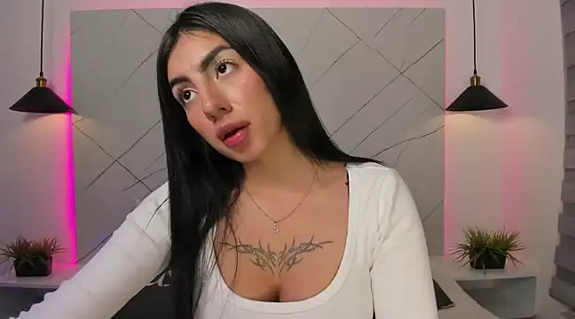 ANTONELLA  ROUSE  online show from February 2025 04:25:01 AM