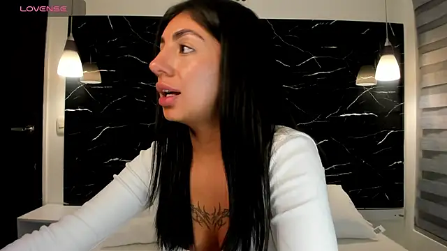 ANTONELLA  ROUSE  online show from March 2025 03:29:01 AM