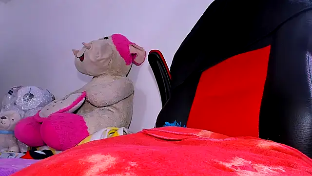 Snapshot of kerlysmith_24 chatting on December 2024 12:39:02 AM kerlysmith 24 online show from December 2024 12:39:02 AM