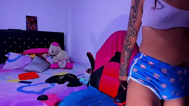 Snapshot of kerlysmith_24 chatting on January 2025 07:37:01 PM kerlysmith 24 online show from January 2025 07:37:01 PM