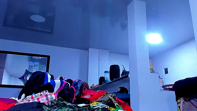 Snapshot of kerlysmith_24 chatting on February 2025 04:14:02 PM kerlysmith 24 online show from February 2025 04:14:02 PM