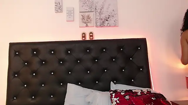 ariellaferra  online show from March 2025 07:43:02 PM