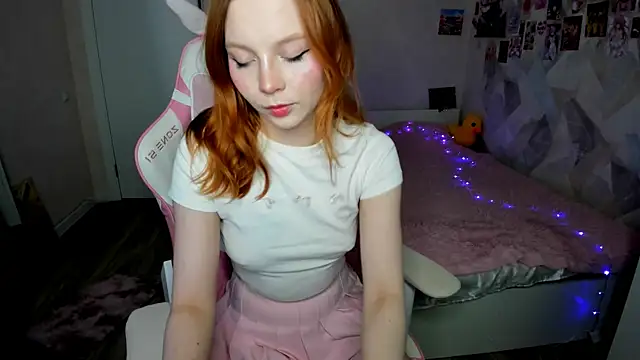 Passionate Angels online show from November 2025 01:05:01 AM