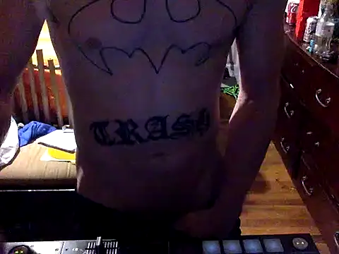 Snapshot of trash4cash chatting on May 2026 07:41:01 PM trash4cash online show from May 2026 07:41:01 PM