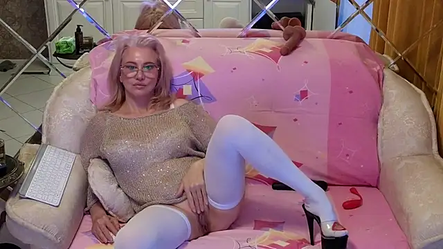 BEST-1 online show from November 2025 01:50:02 AM