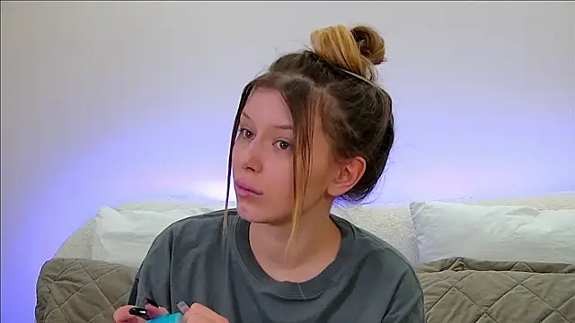 LiliaBianka online show from February 2025 07:01:01 AM