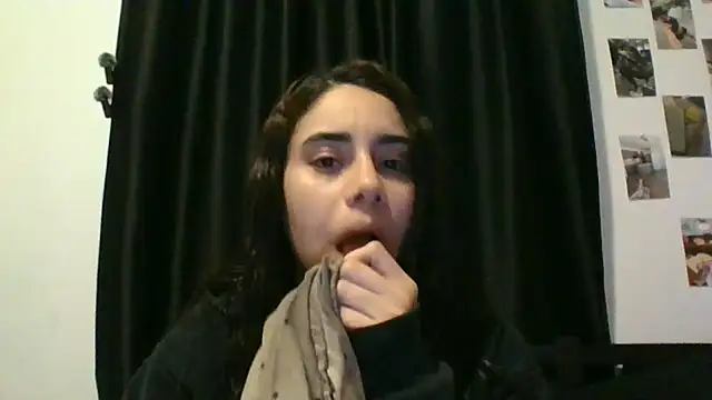 catrinasexy19 online show from March 2025 10:29:02 PM