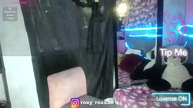 roxy roxxan online show from March 2025 01:07:02 PM