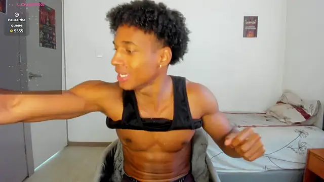 Malkongarcia online show from September 2025 05:35:02 PM