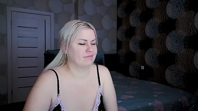 Snapshot of natusik chatting on March 2025 11:53:01 PM natusik online show from March 2025 11:53:01 PM