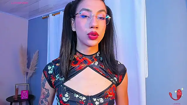 Snapshot of sofiaa_grey_ chatting on October 2025 12:30:01 PM sofiaa grey online show from October 2025 12:30:01 PM