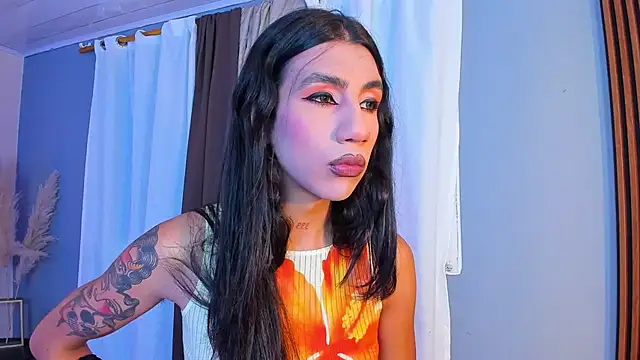 Snapshot of sofiaa_grey_ chatting on November 2025 01:02:01 PM sofiaa grey online show from November 2025 01:02:01 PM