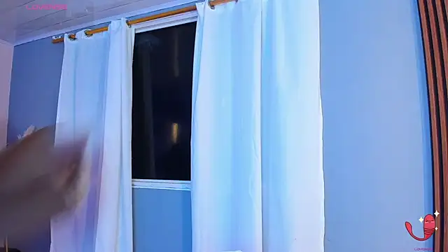 Snapshot of sofiaa_grey_ chatting on November 2025 01:00:01 PM sofiaa grey online show from November 2025 01:00:01 PM