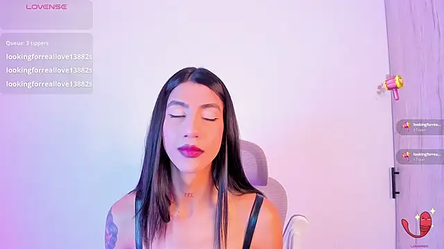 Snapshot of sofiaa_grey_ chatting on December 2025 01:38:02 PM sofiaa grey online show from December 2025 01:38:02 PM