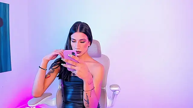 Snapshot of sofiaa_grey_ chatting on June 2026 01:33:01 PM sofiaa grey online show from June 2026 01:33:01 PM