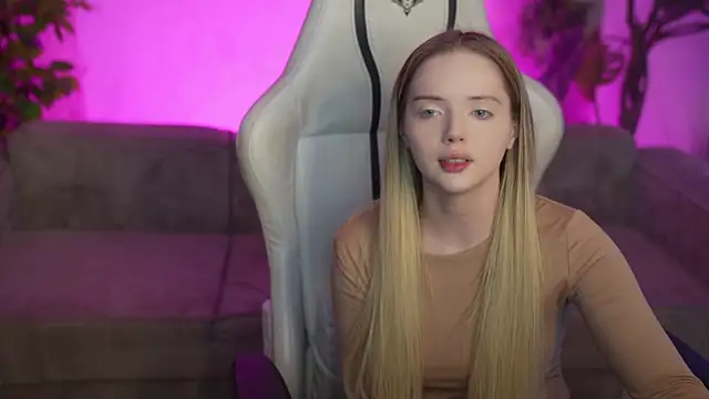 Snapshot of Cassy-Celestial_ chatting on December 2025 09:38:01 AM Cassy-Celestial online show from December 2025 09:38:01 AM