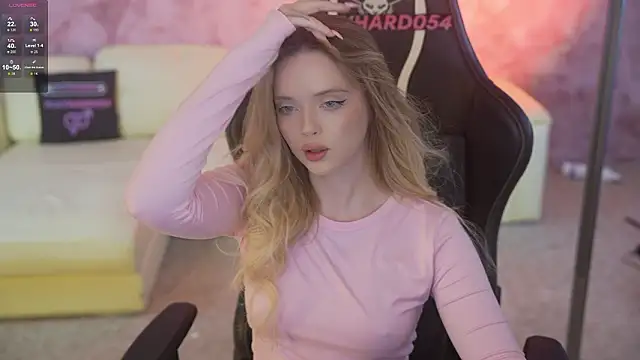 Snapshot of Cassy-Celestial_ chatting on February 2026 08:46:01 AM Cassy-Celestial online show from February 2026 08:46:01 AM