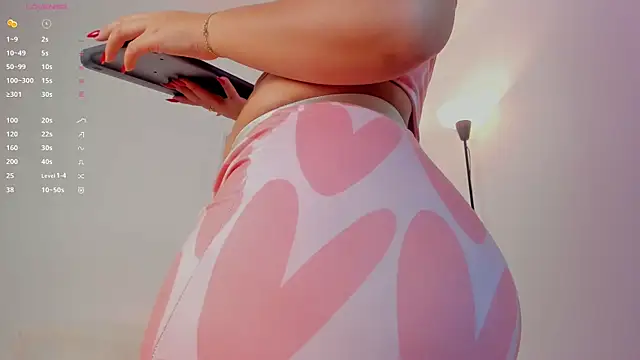 iara martinez online show from November 2025 06:17:02 AM