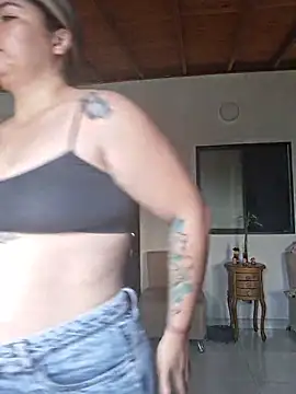 Juliietha servas online show from April 2026 05:52:02 PM