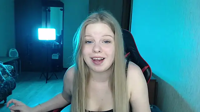 Snapshot of Angelic_Lika chatting on January 2025 06:04:01 PM Angelic Lika online show from January 2025 06:04:01 PM