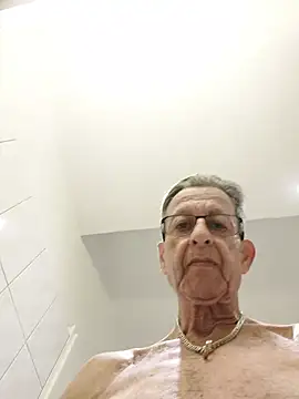 Jossi15 online show from June 2026 01:04:01 PM
