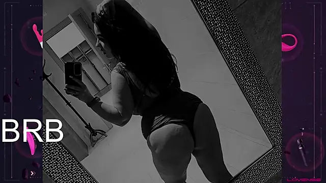 Snapshot of Tracy_Sergio209 chatting on March 2025 02:02:02 PM Tracy Sergio209 online show from March 2025 02:02:02 PM