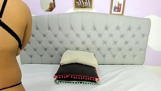 Snapshot of BRIYITHMENA chatting on November 2025 01:55:01 PM BRIYITHMENA online show from November 2025 01:55:01 PM